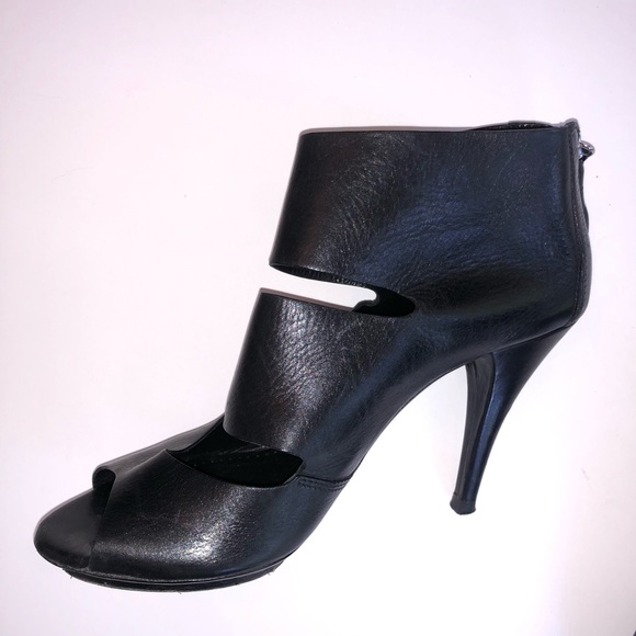 Vic Matié Cutout Sandal Heels - Picture 2 of 8